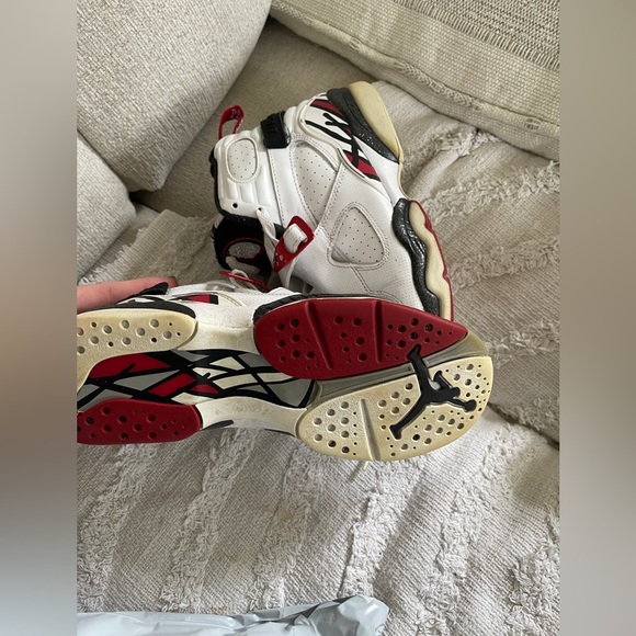 Youth retro Jordans - Picture 3 of 4